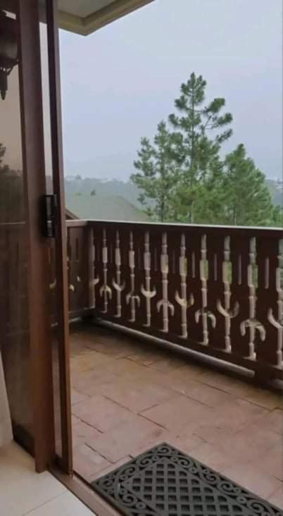 Carol Crosswinds Tagaytay Hotell Cavite Exteriör bild